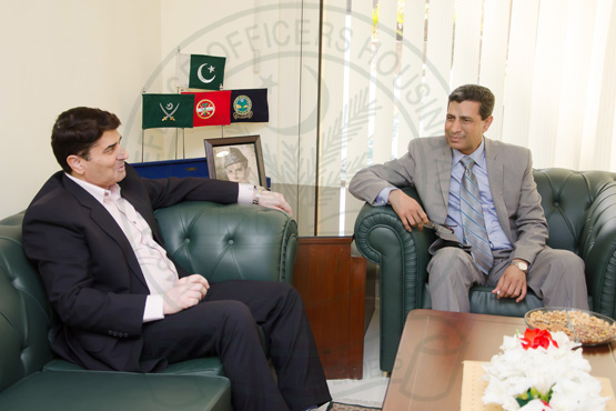 DG LOG GHQ CALLS ON ADMINISTRATOR DHA