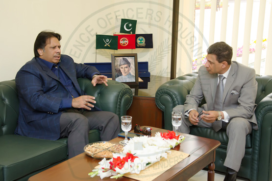 LEGENDARY SQUASH PLAYER JAHANGIR KHAN CALLS ON ADMINISTRATOR DHA